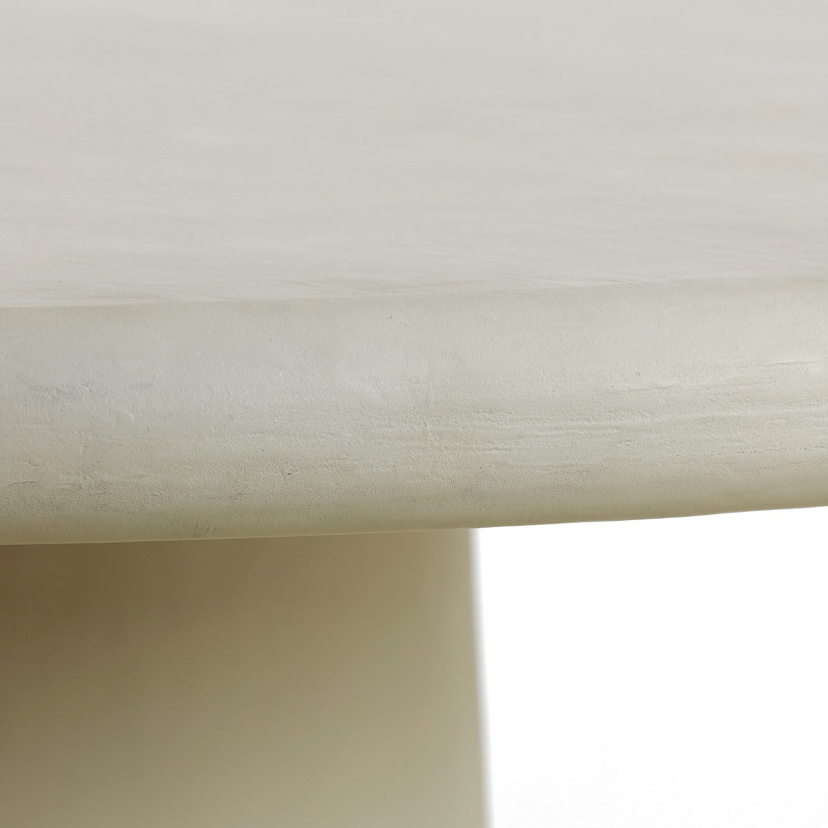 Kulona round dining table beige