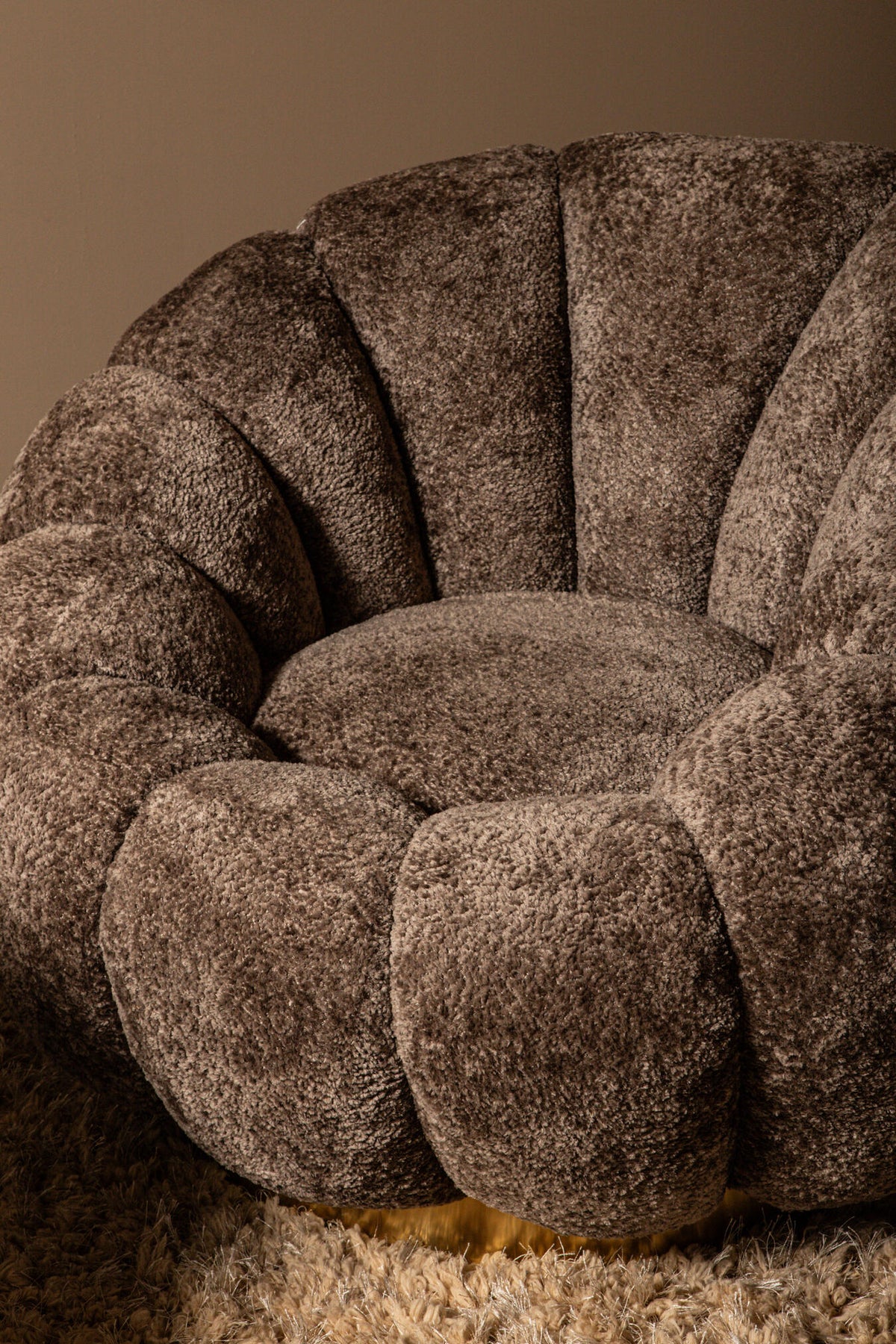 Daisy antelope velvet armchair with gold base