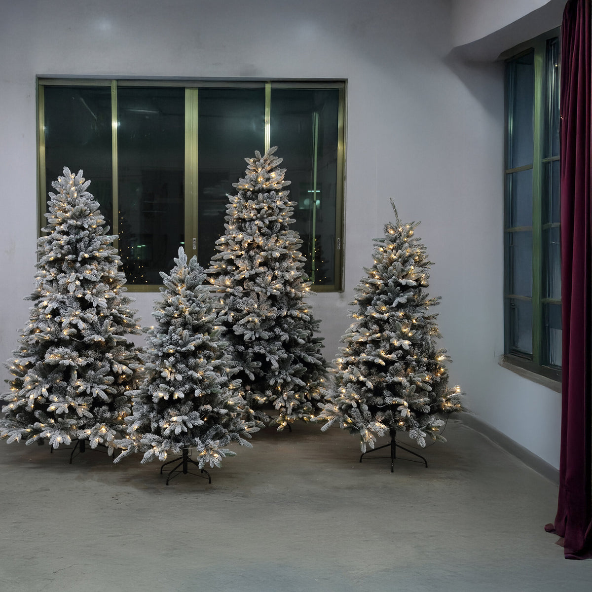 Kasiey white snow-effect pre-lit Christmas tree, small