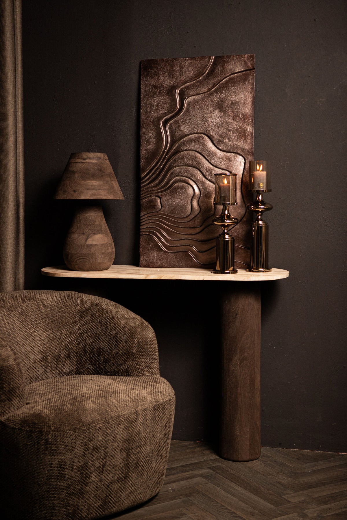Peake brown mango wood round table lamp, large