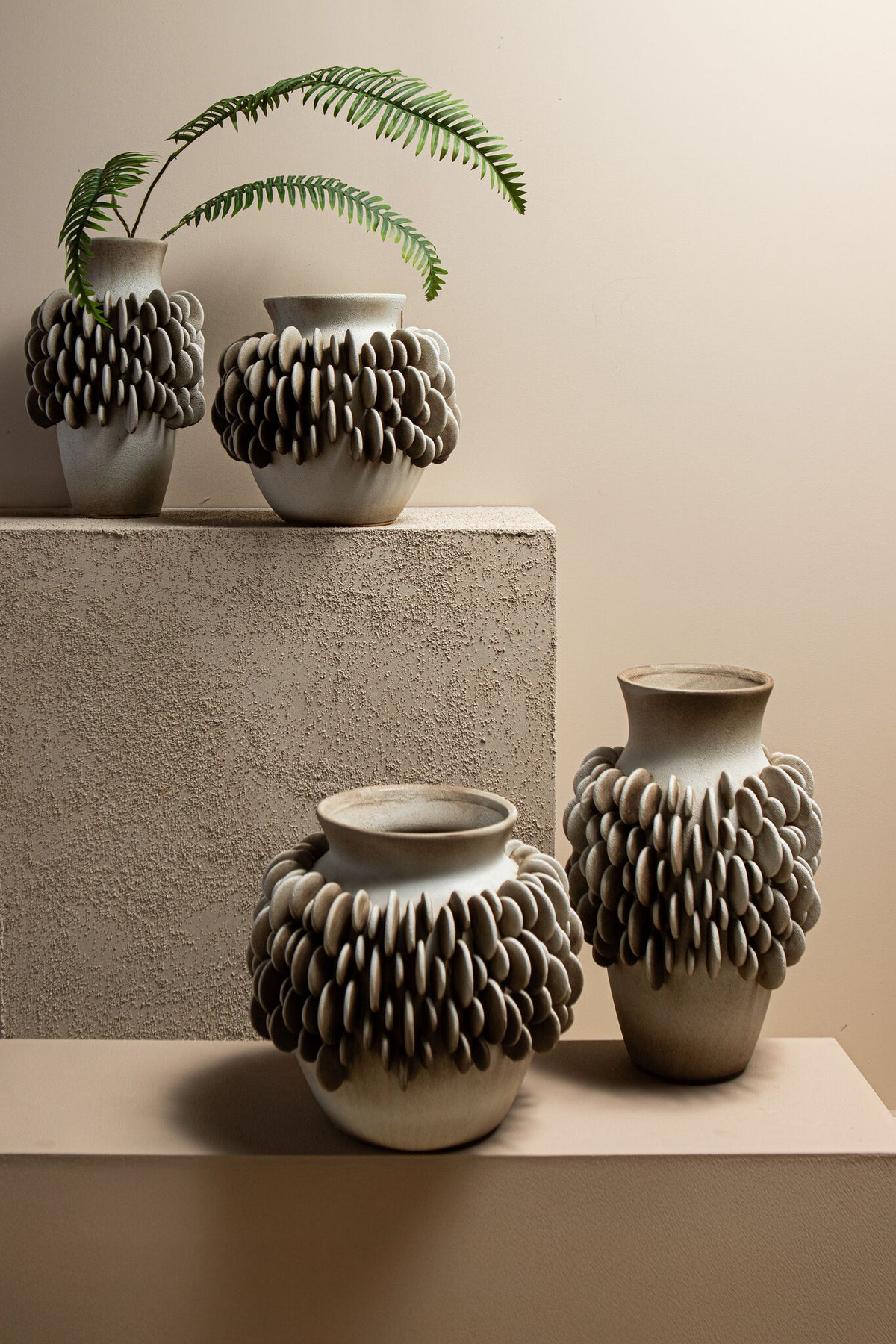 Wina beige scalloped ceramic vase, low, large