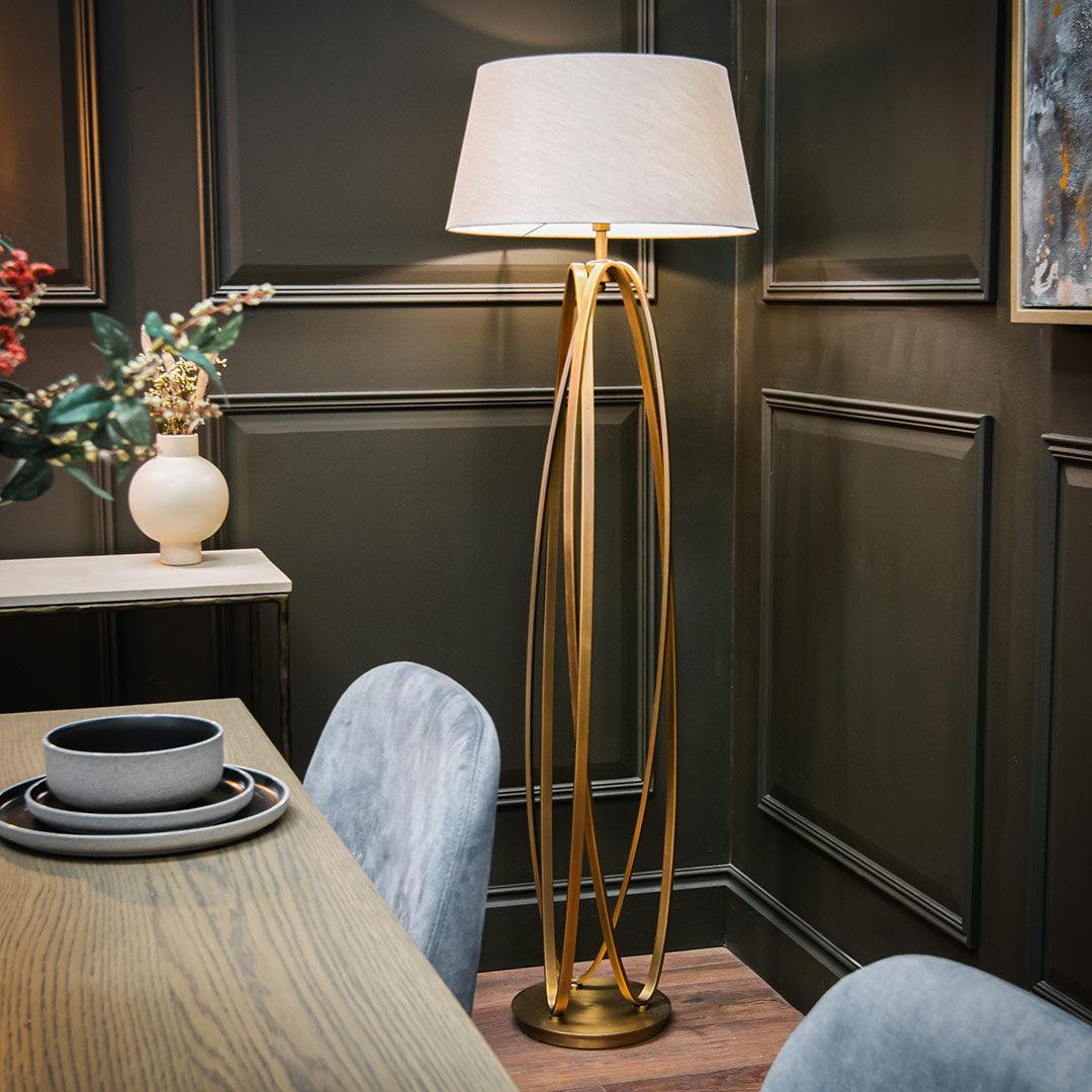 Brisa Floor Lamp