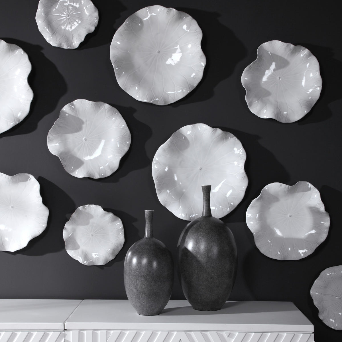 Abella Ceramic Wall-Mounted Bowls – White, Set of 3
