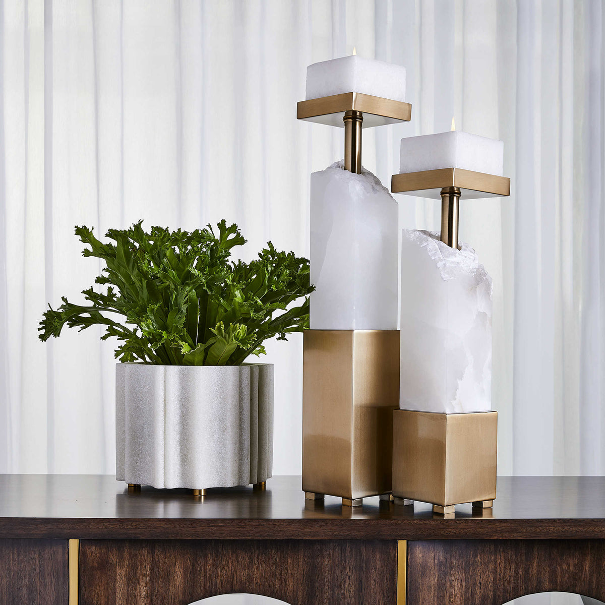 Ebena Candleholders – Set of 2