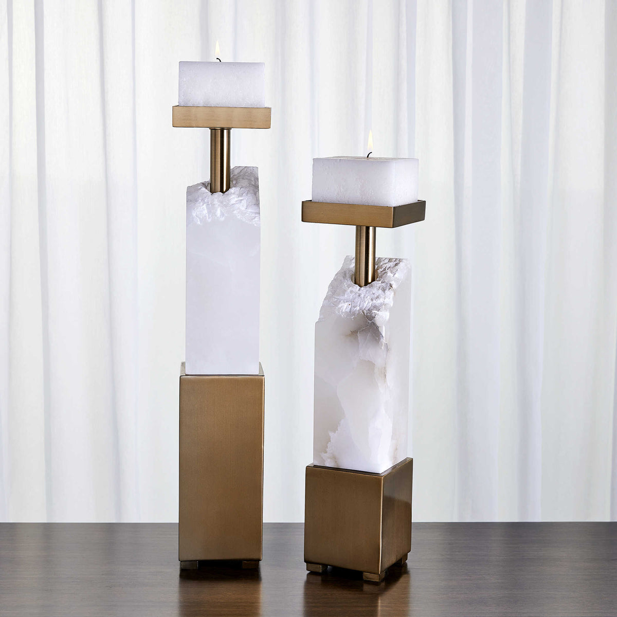 Ebena Candleholders – Set of 2