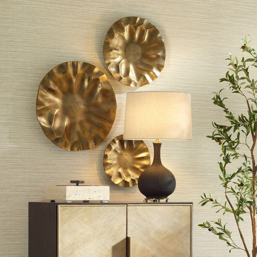 Peonia Outdoor Gold Wall Art – Set of 3