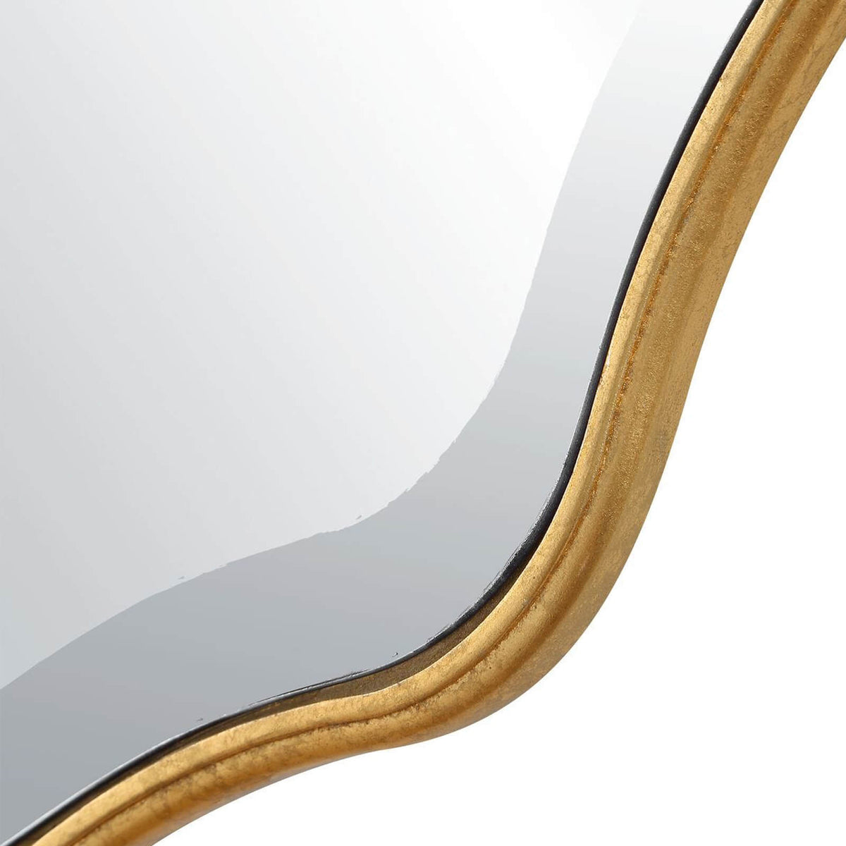 Capri Scalloped Oval Mirror – Gold
