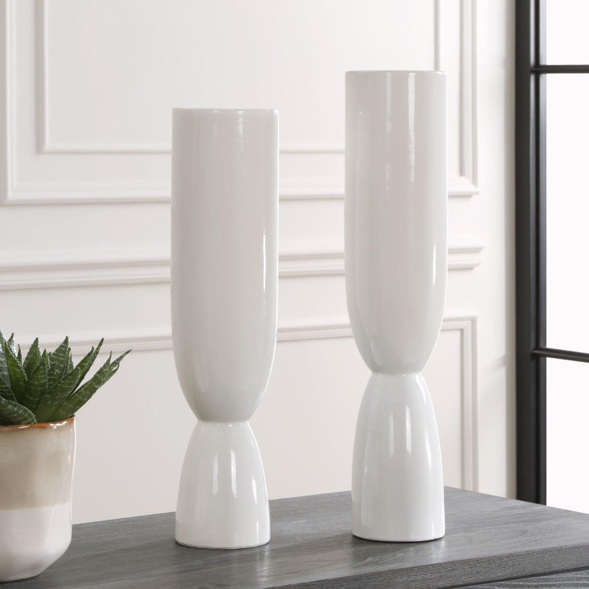 Kimist White Vases – Set of 2