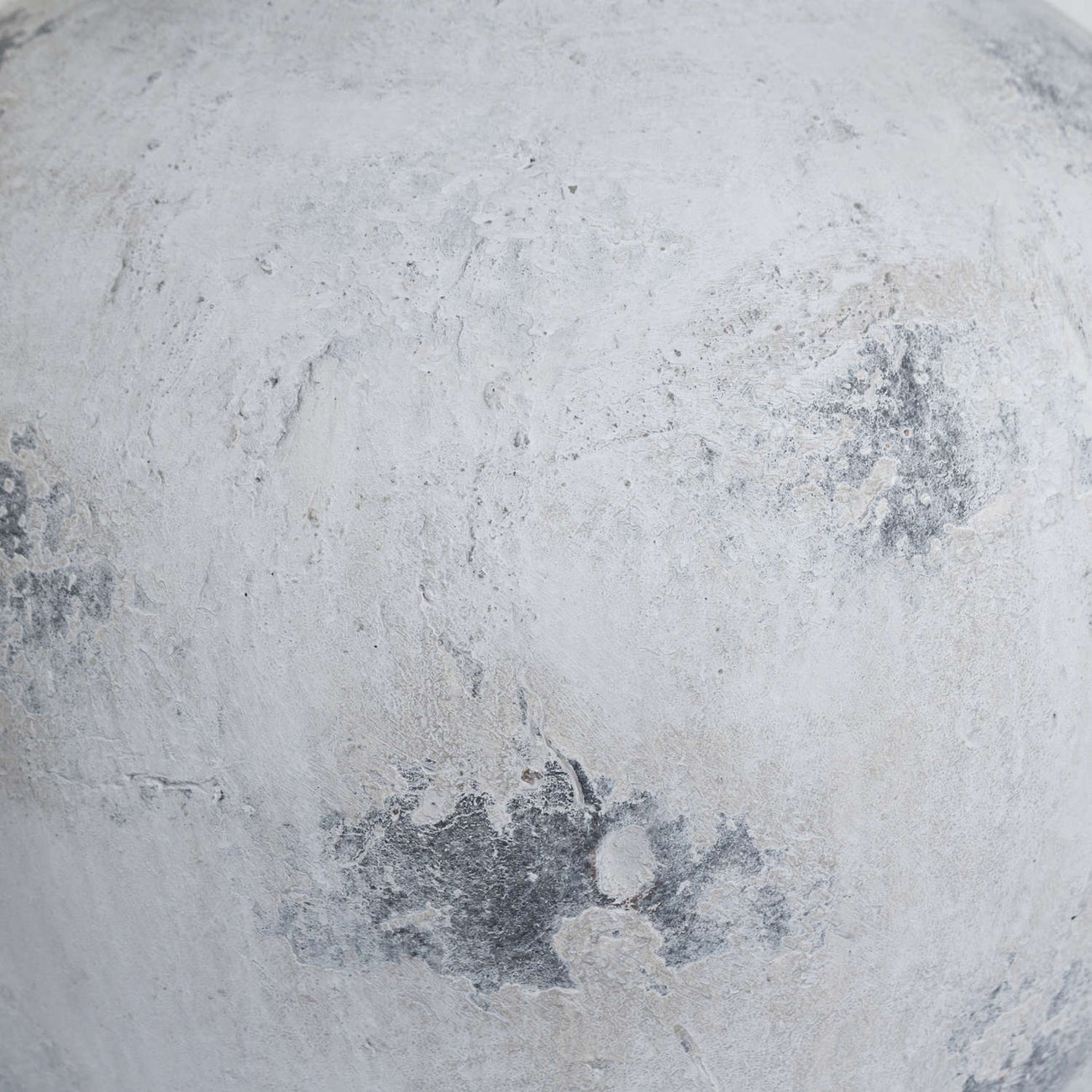 Hill Interiors Downton Large Antique White Vase
