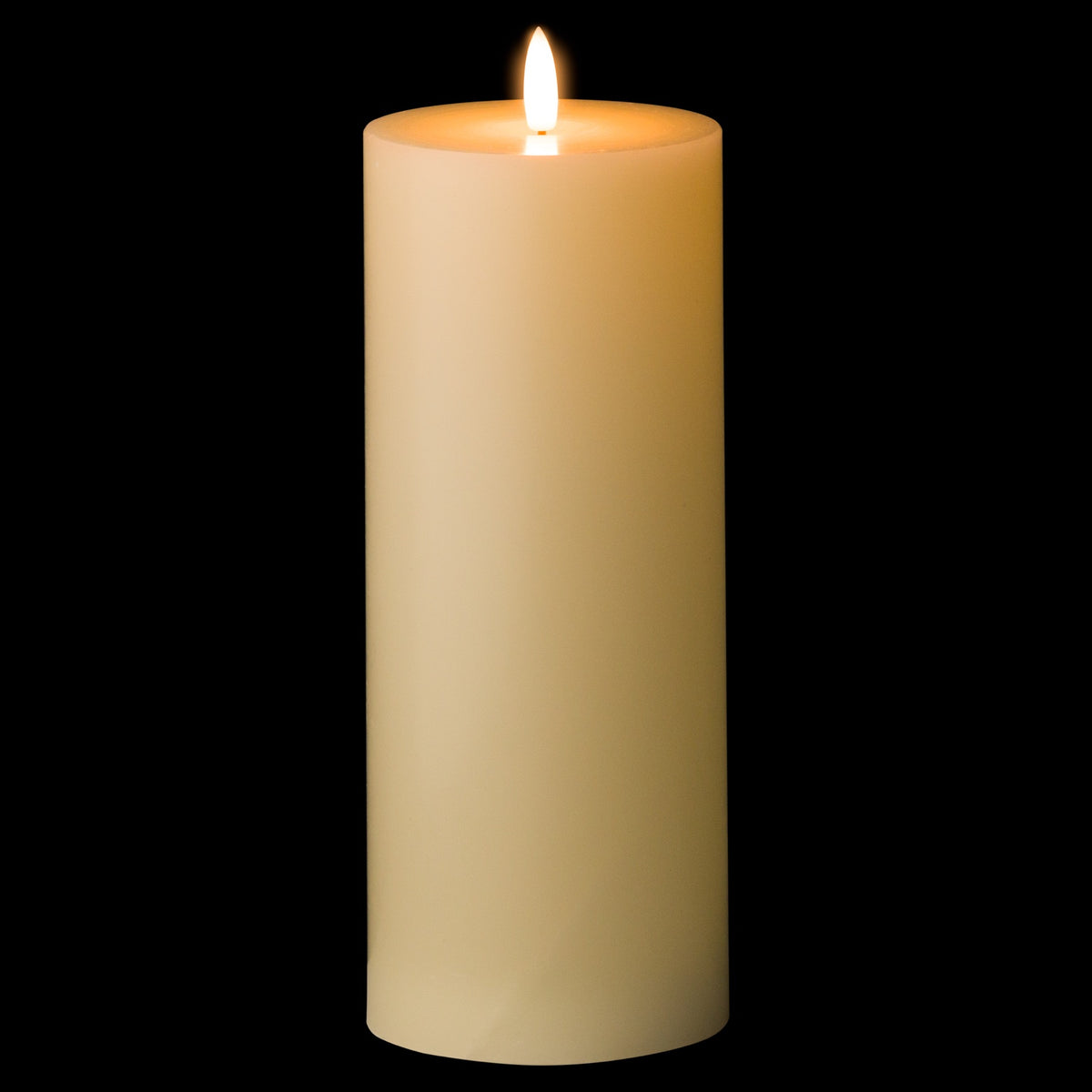 Hill Interiors Luxe Collection Natural Glow 3.5 x 9 LED Cream Candle