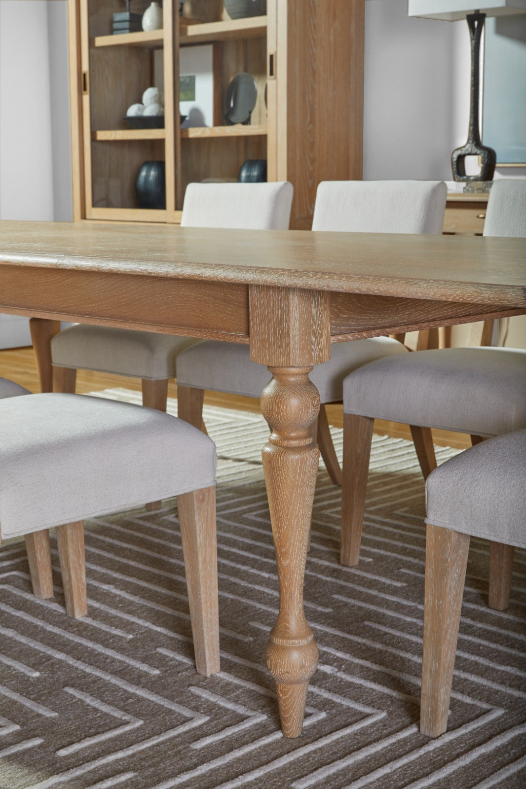 Timeless Rectangle Extending Dining Table – 180–260cm