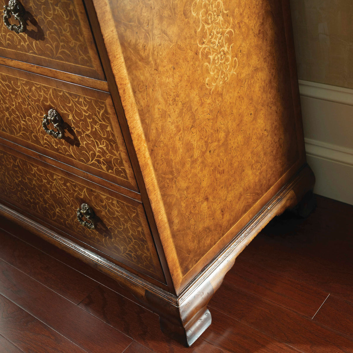 Seaweed Marquetry Chest of Drawers – Large