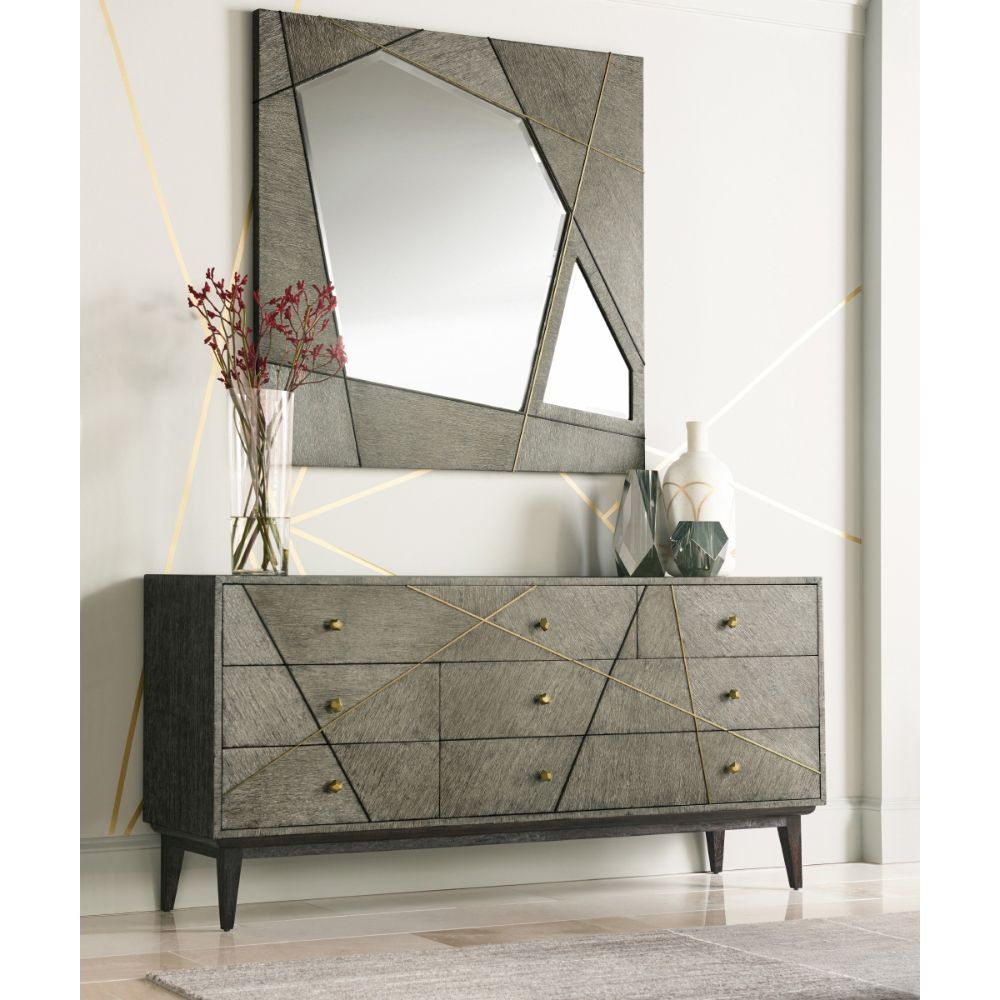 Geometric Dresser