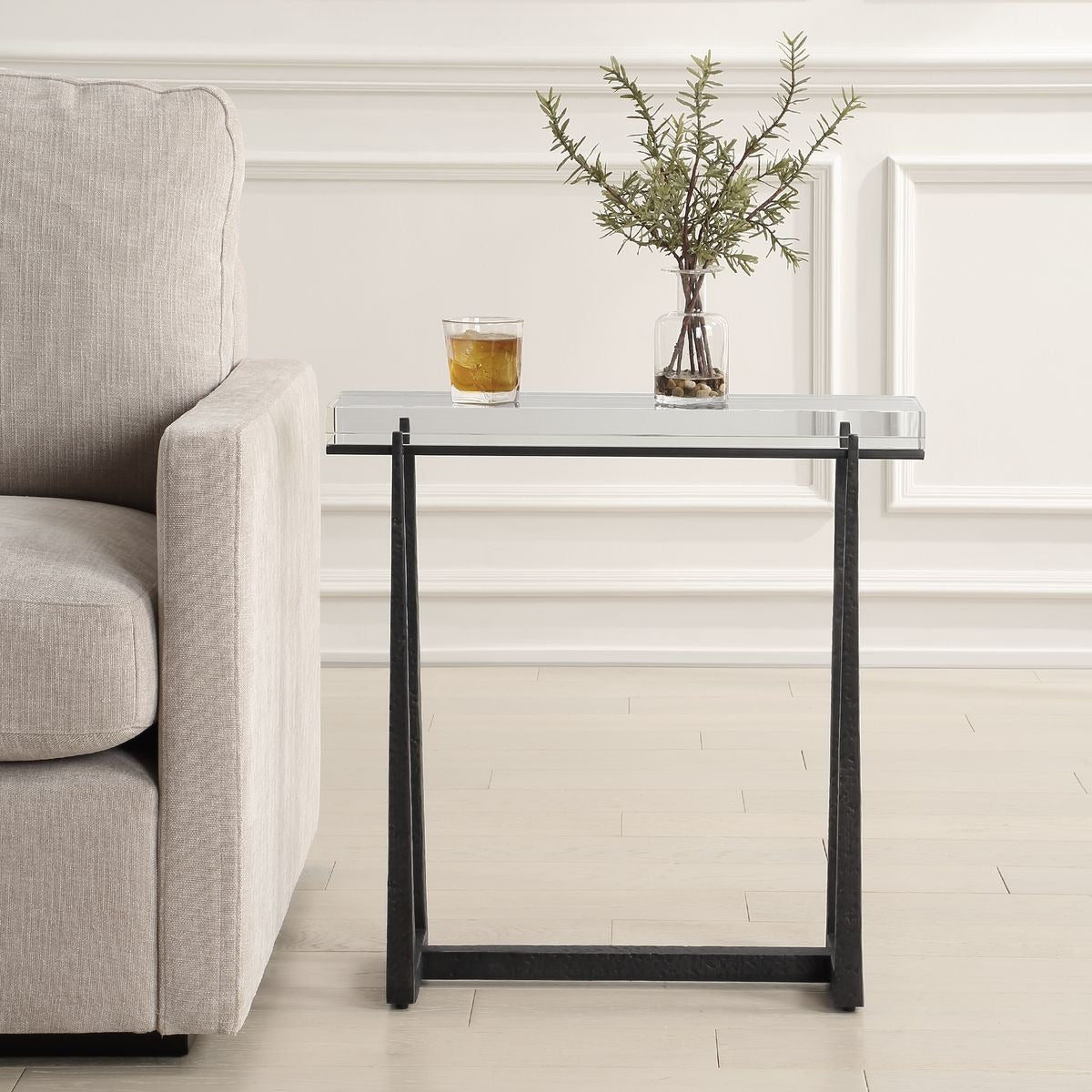 Midas Accent Table – Bronze