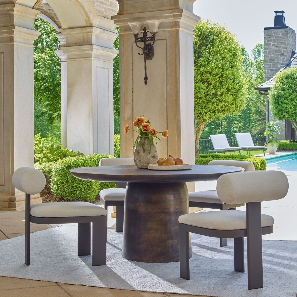 Madrone Indoor-Outdoor Dining Table – Golden Dark Bronze, 152cm