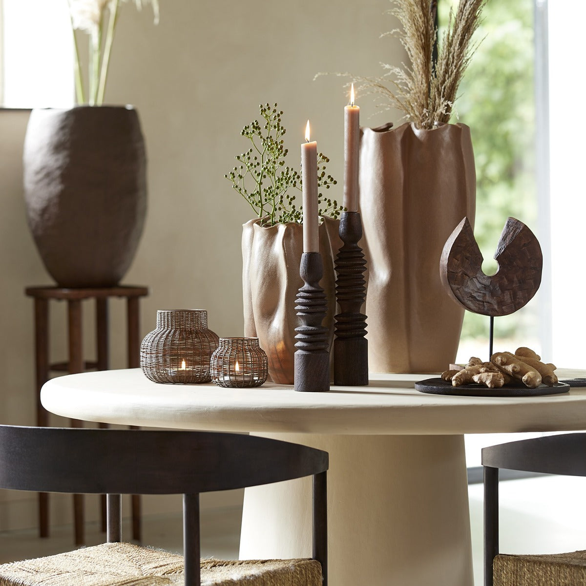 Kulona round dining table beige