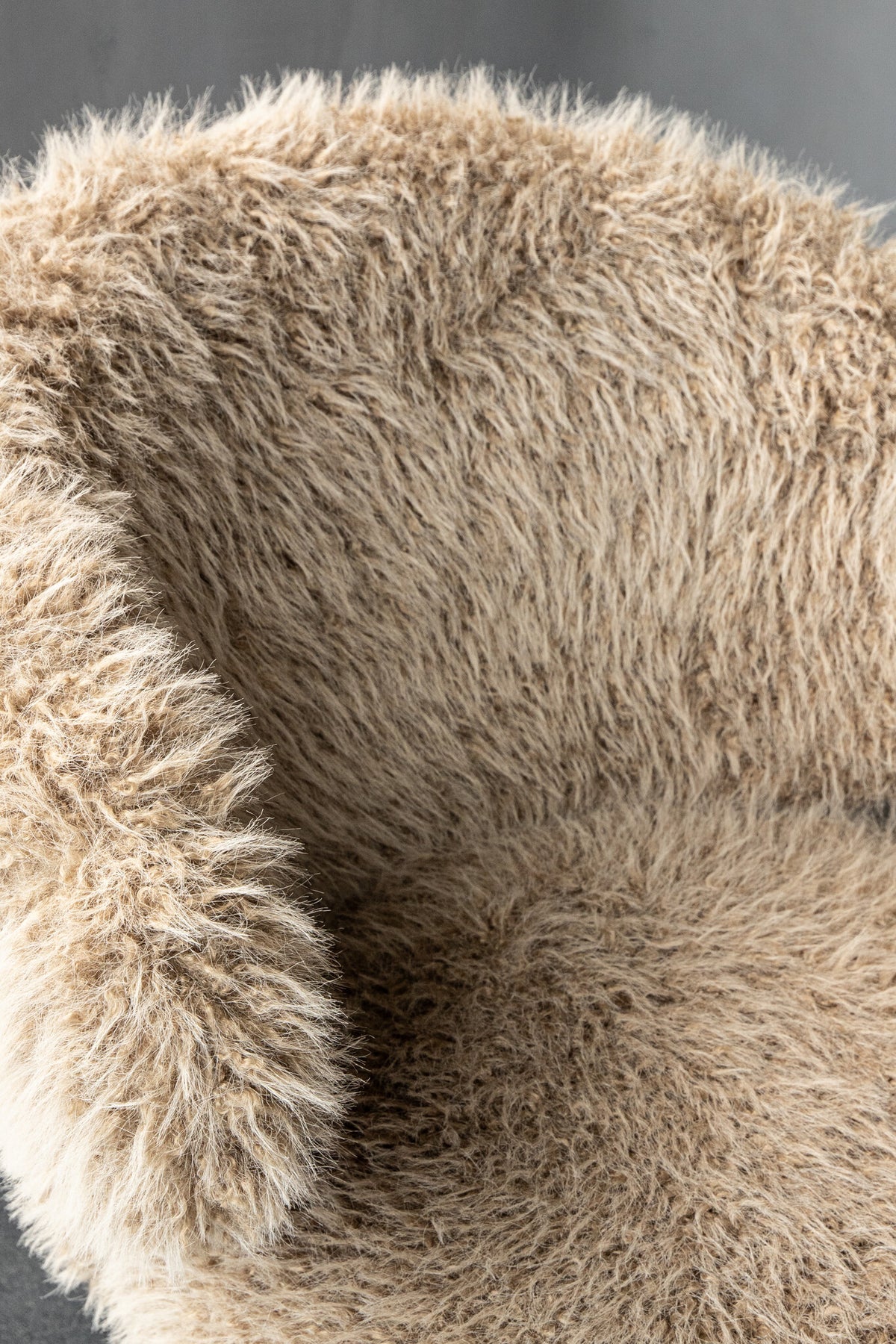 Ares beige upholstered in faux-fur fabric dining chair