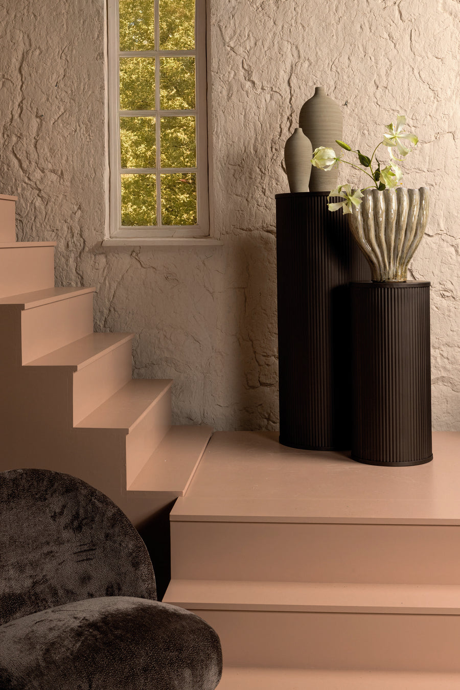 Midda dark grey ribbed steel pedestal pair