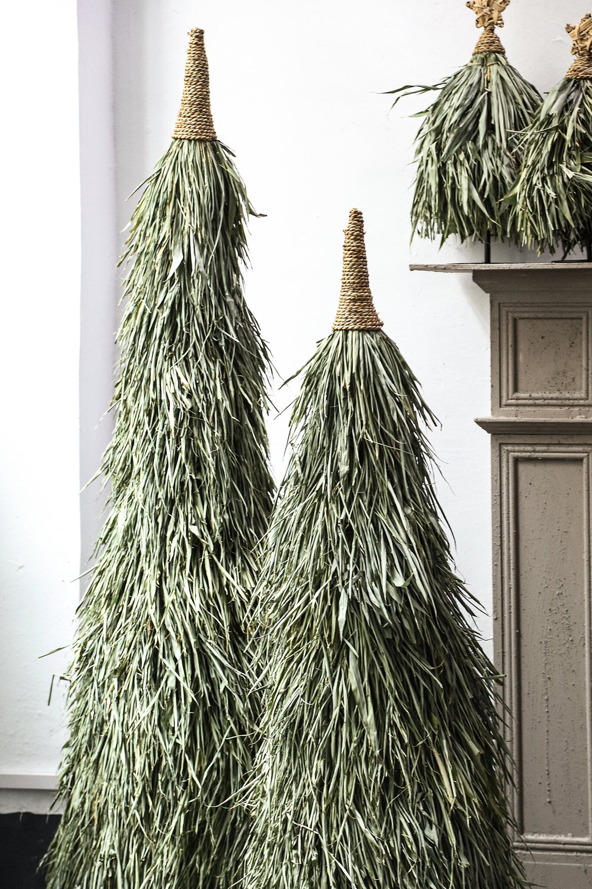Elghanni green woven bamboo Christmas tree statue, tall