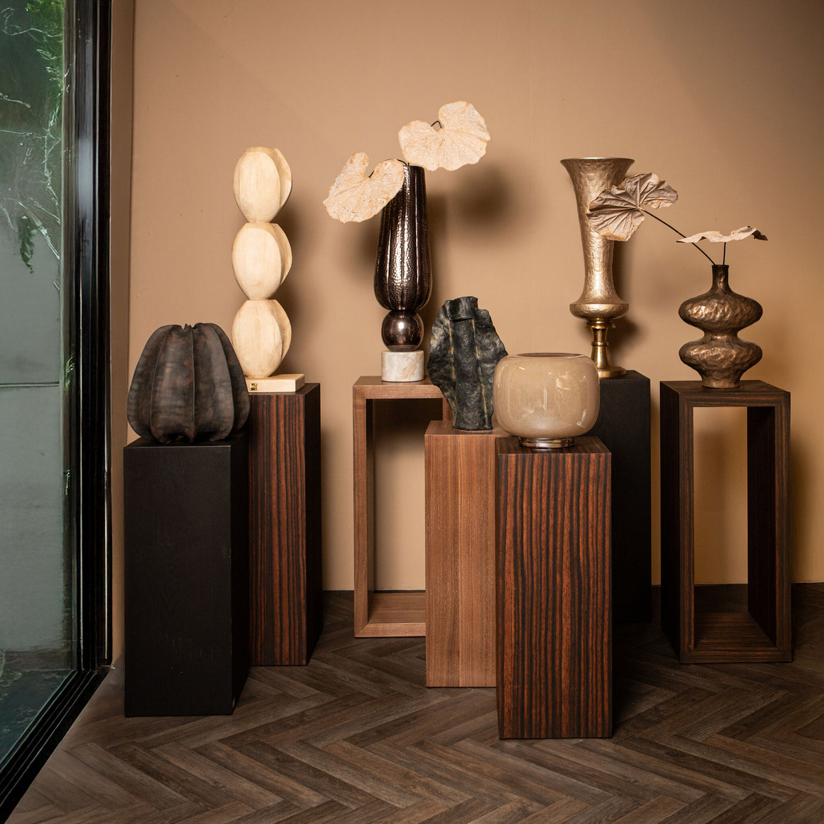 Tiess brown wooden veneer open pedestals, set of two