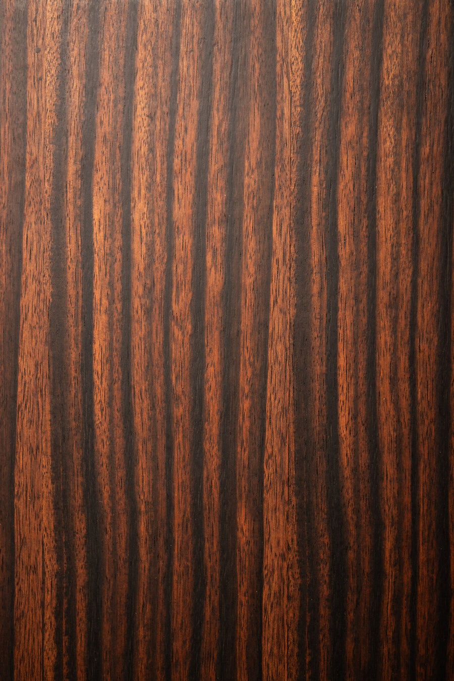 Tiess brown wooden veneer open pedestals, set of two