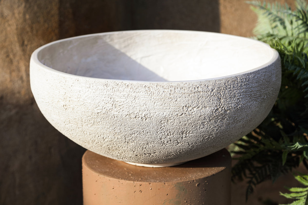 Dashima cream GRC low bowl planters, set of three
