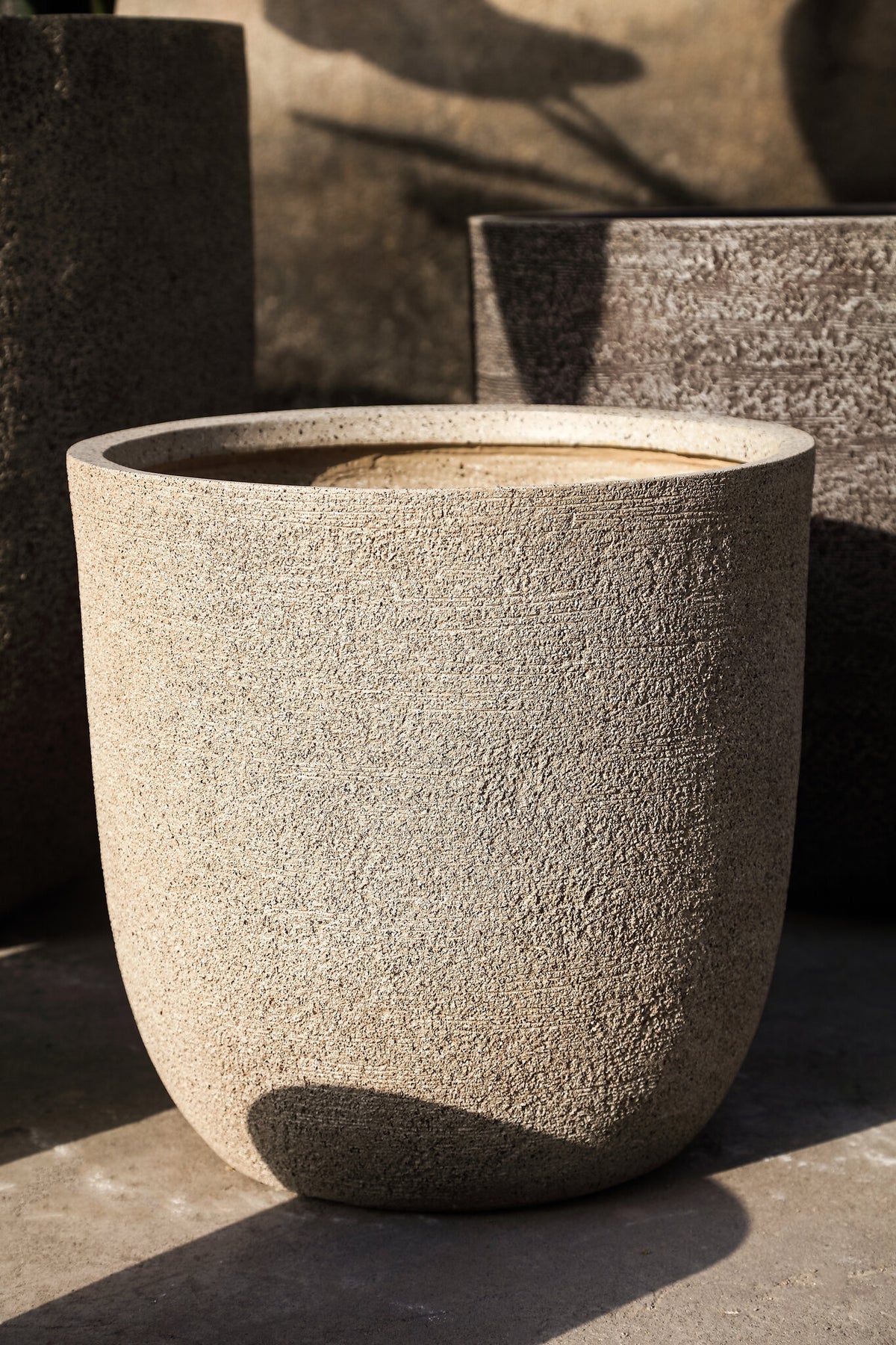 Delsey beige GRC structure planters, set of four