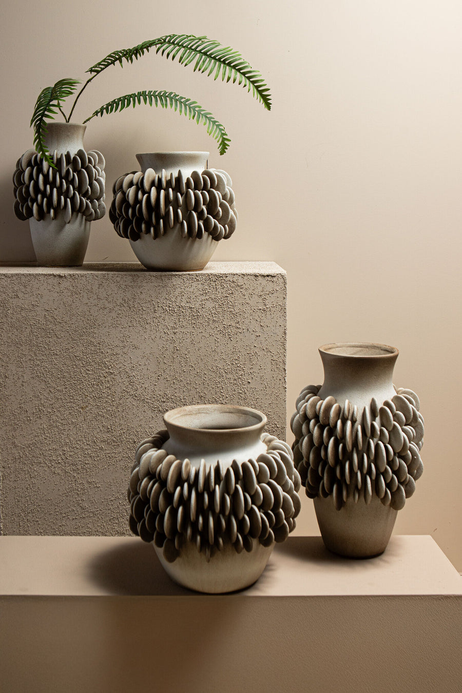 Wina beige scalloped ceramic vase, low, large