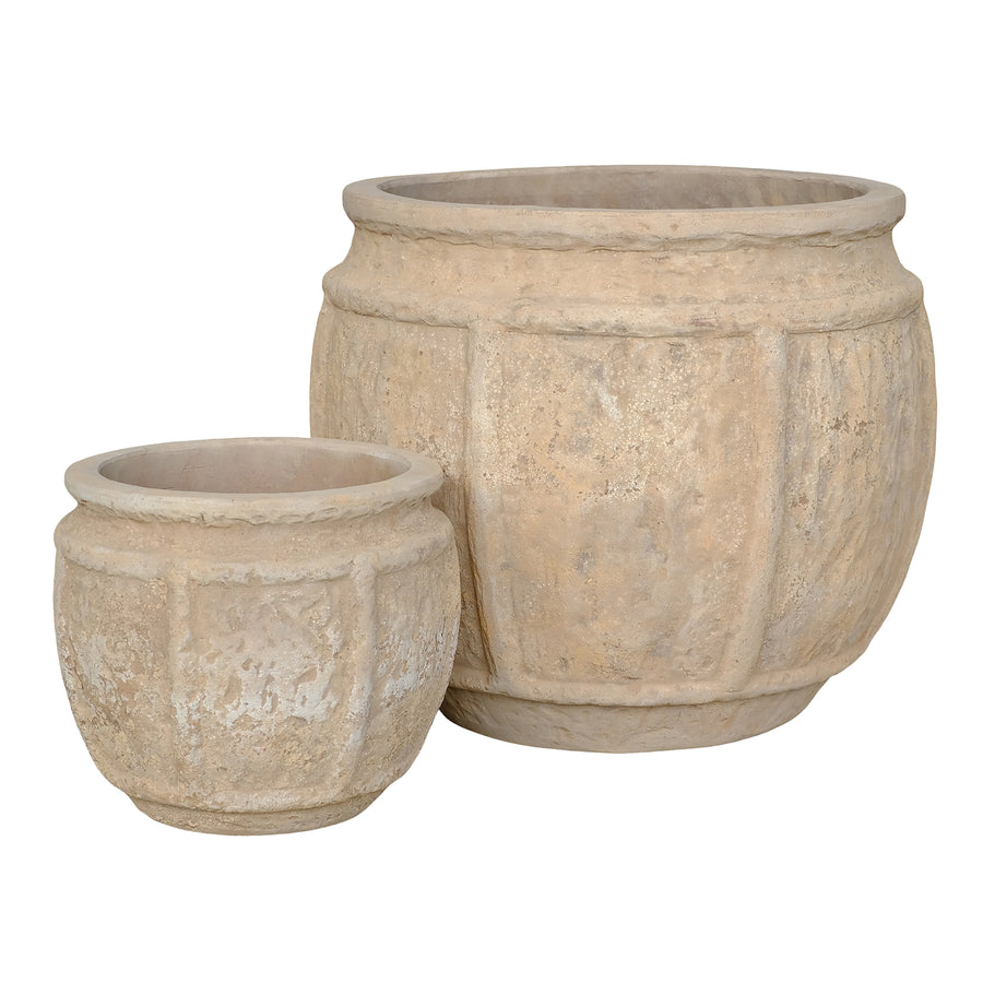 Kendra terracotta planter with bar detail