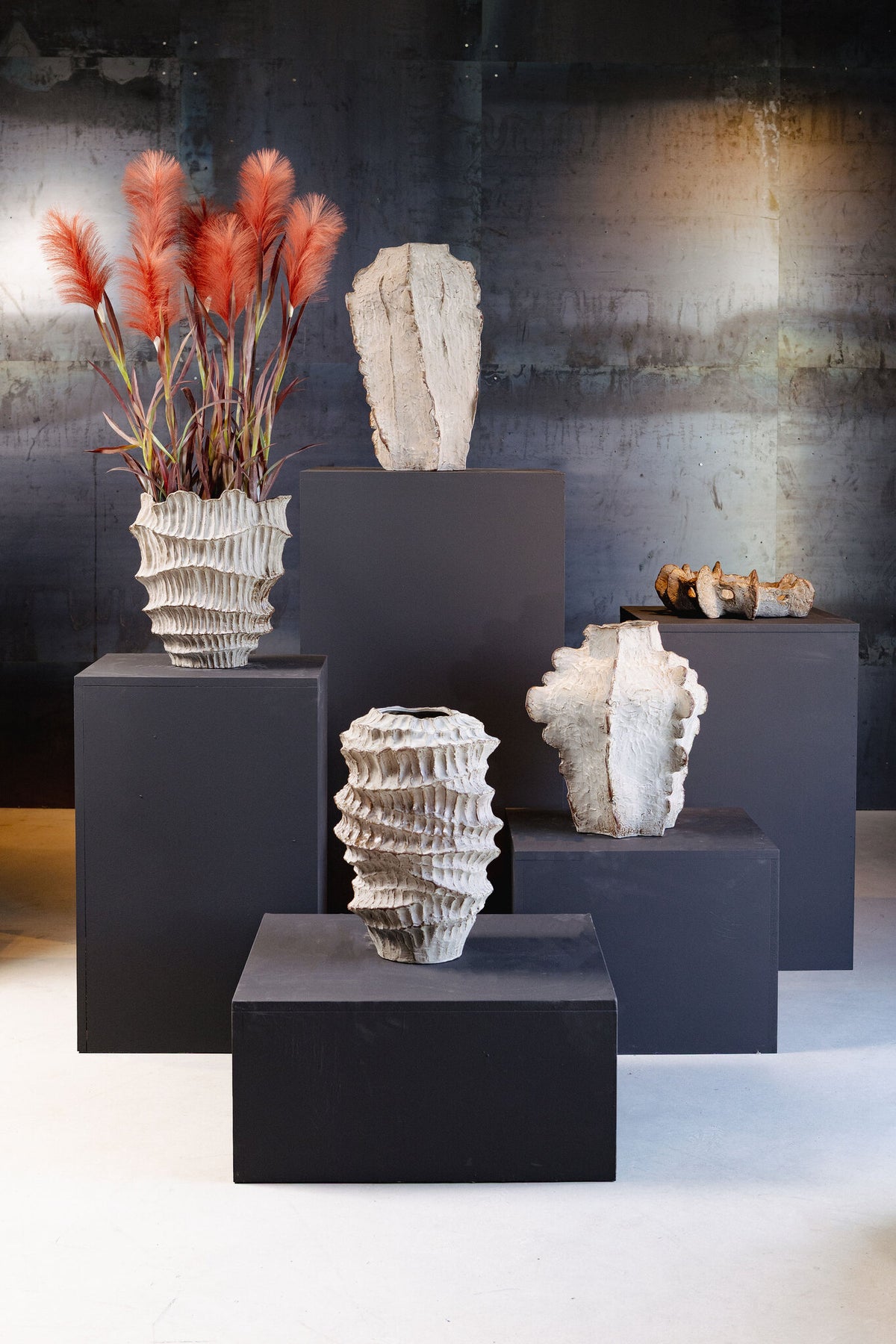 Talan beige ceramic vase, angular, ribbed surface