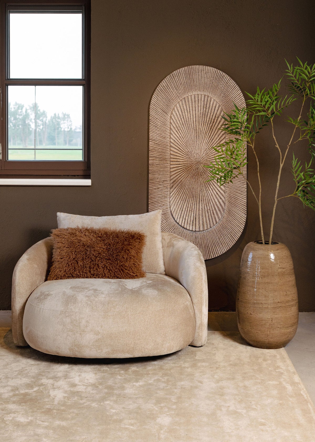 Mavric brown ceramic vase, fine line, ribbed surface