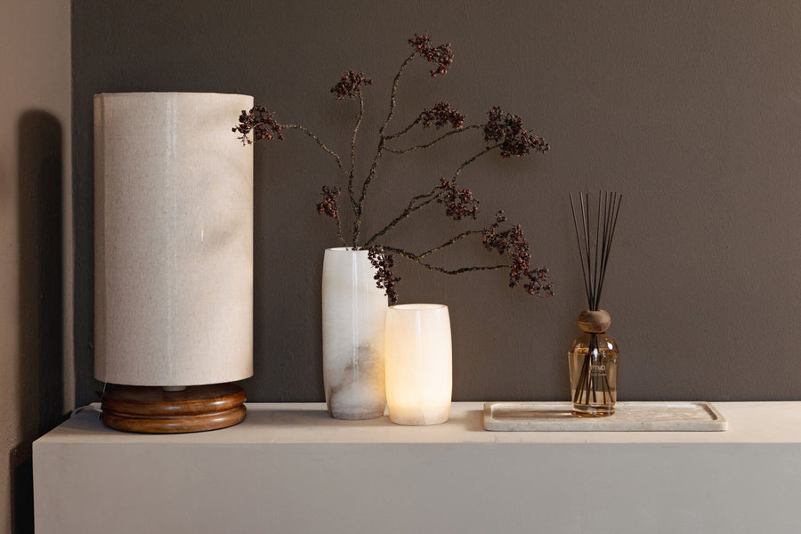 Louva white alabaster vase