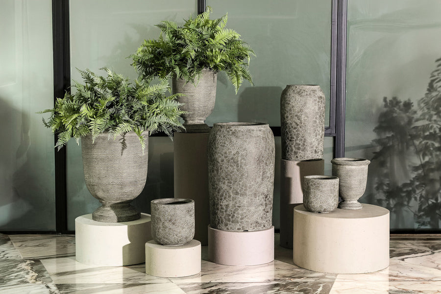 Moana grey bubble-structure planter