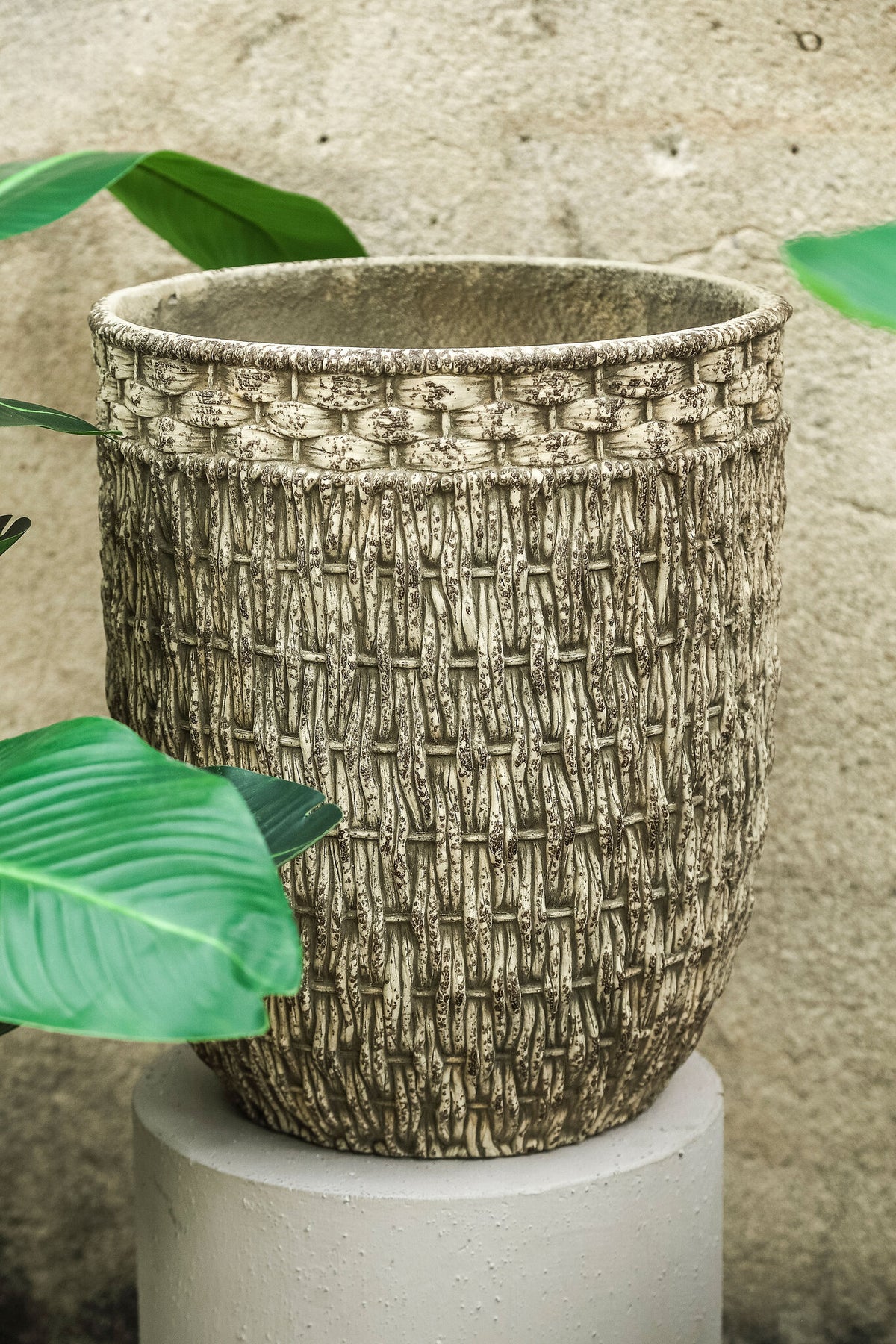 Cruse dark brown basket-look concrete planter, tall