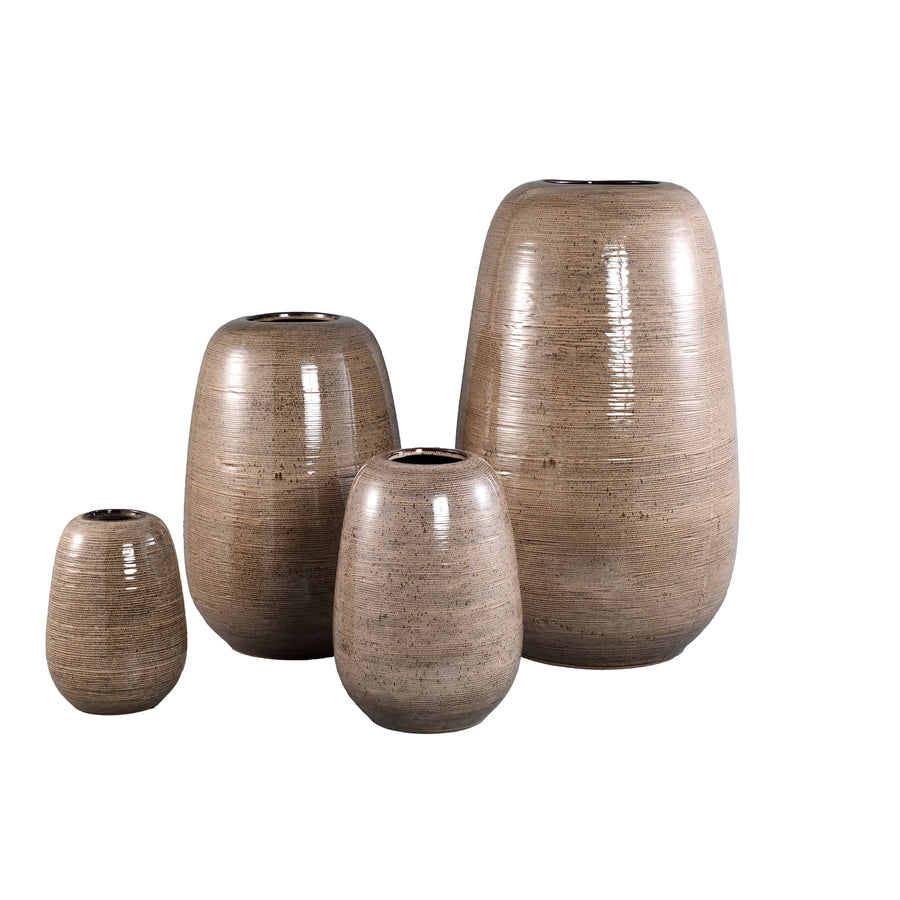 Mavric brown ceramic vase, fine line, ribbed surface
