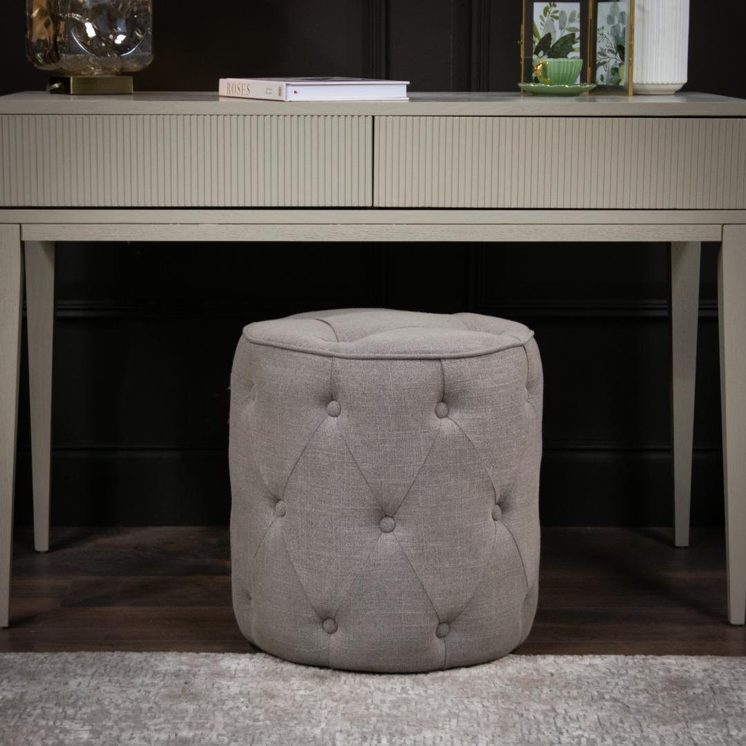 Apollosa Stool