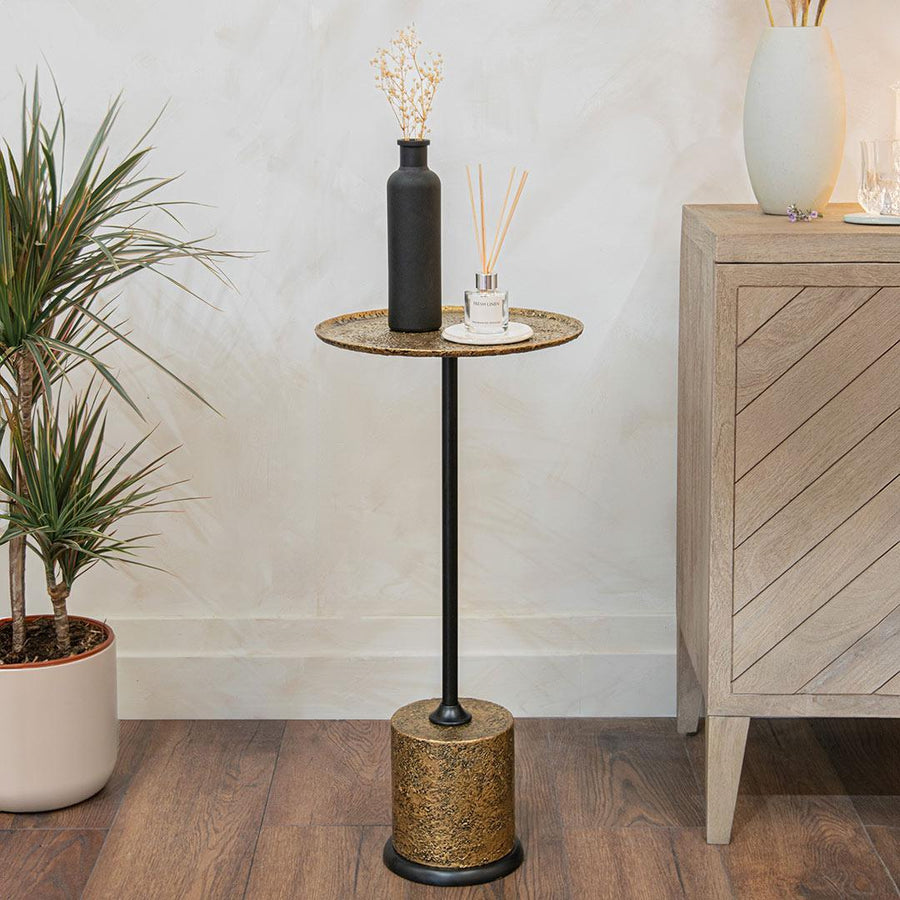 Atem Side Table