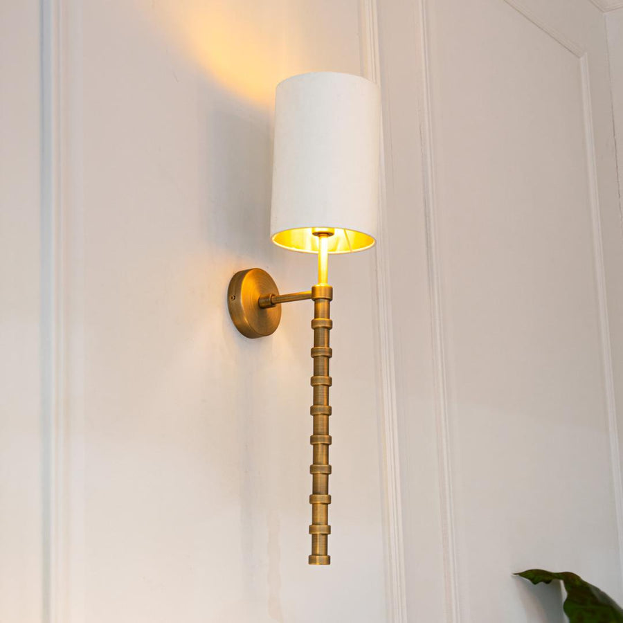 Brenta Wall Lamp in antique brass and opal — detail