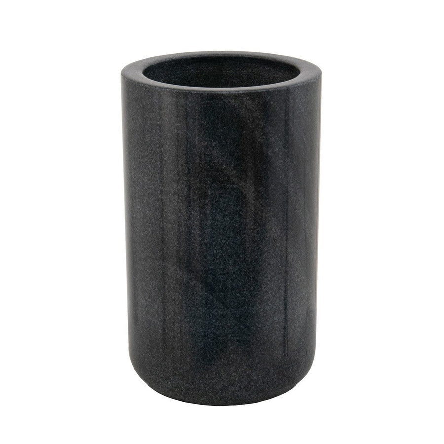 Carla Vase in polished black — detail