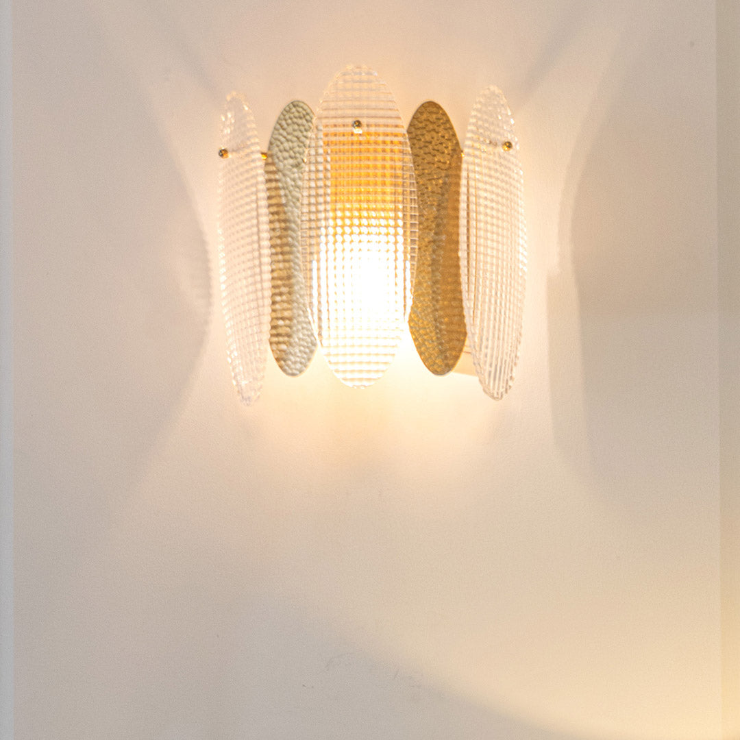 Elsa Wall Lamp in brass — front view