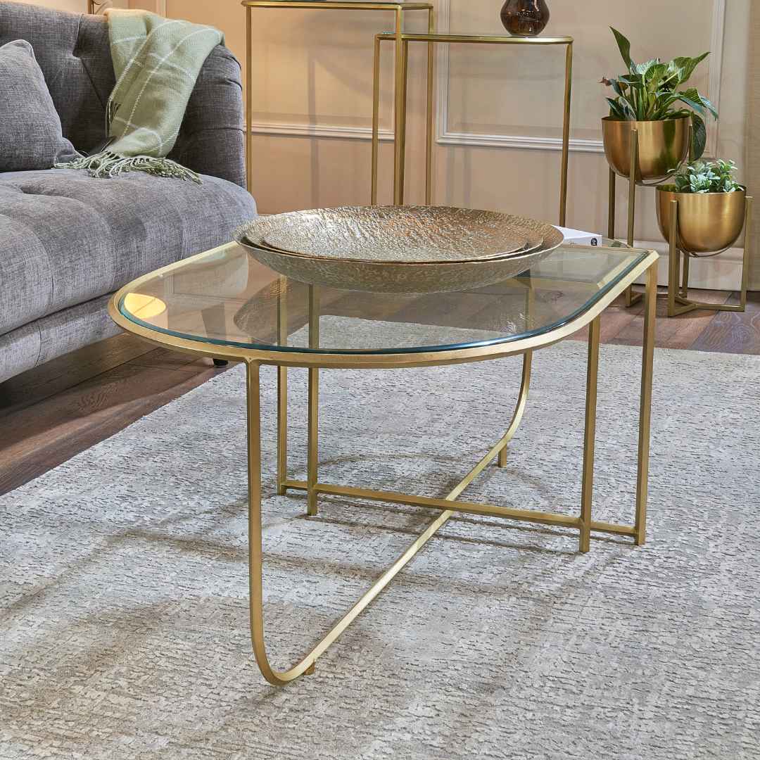 Larga Set of 2 Tables in brushed brass — alternative angle