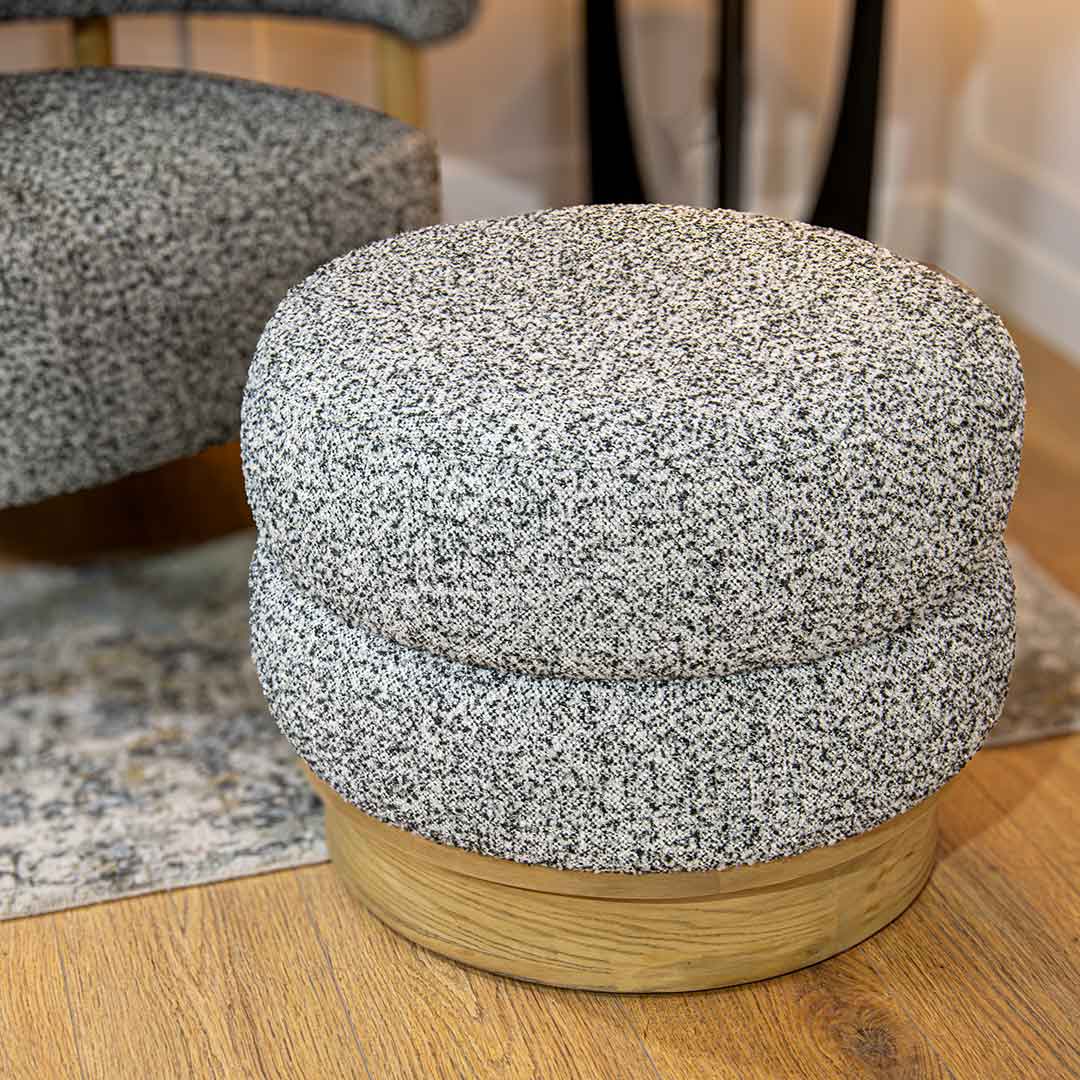 Lucia Stool