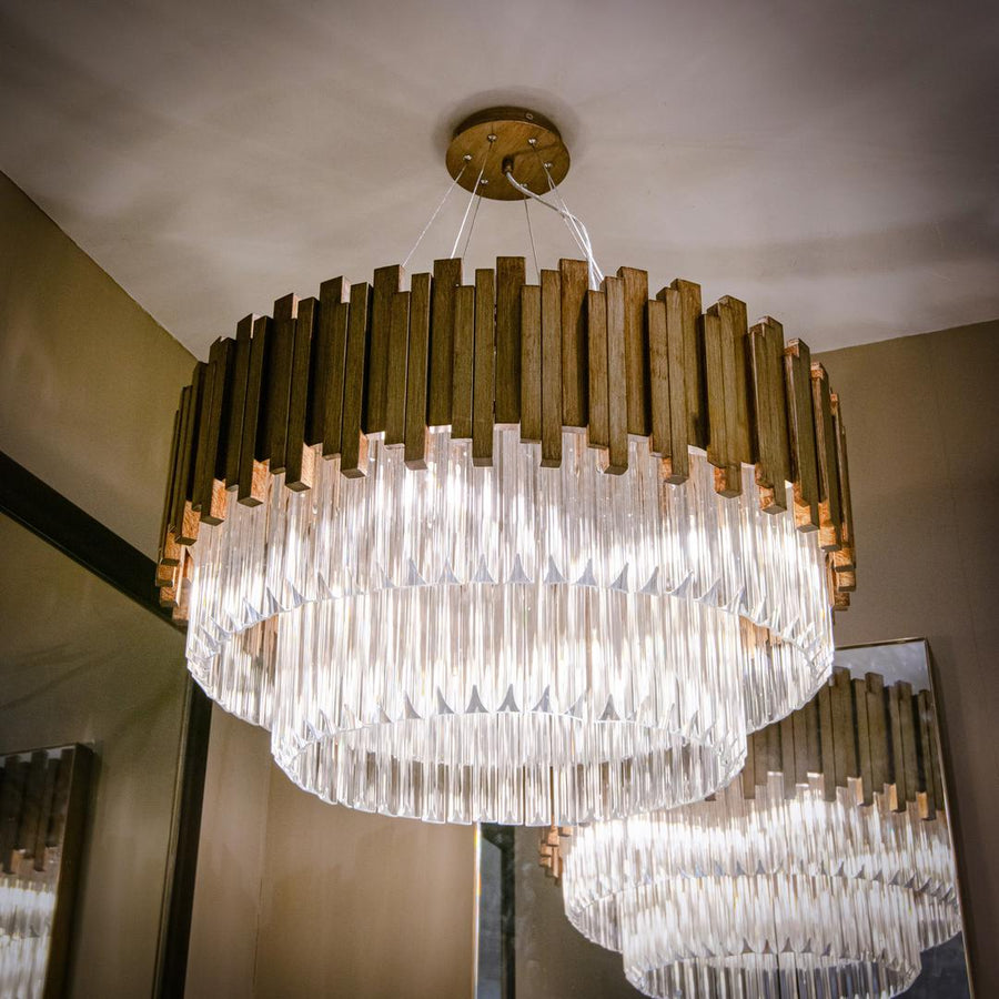 Maive Chandelier in gold — detail