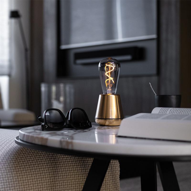 ONE Cordless LED Table Lamp - Shiny Gold