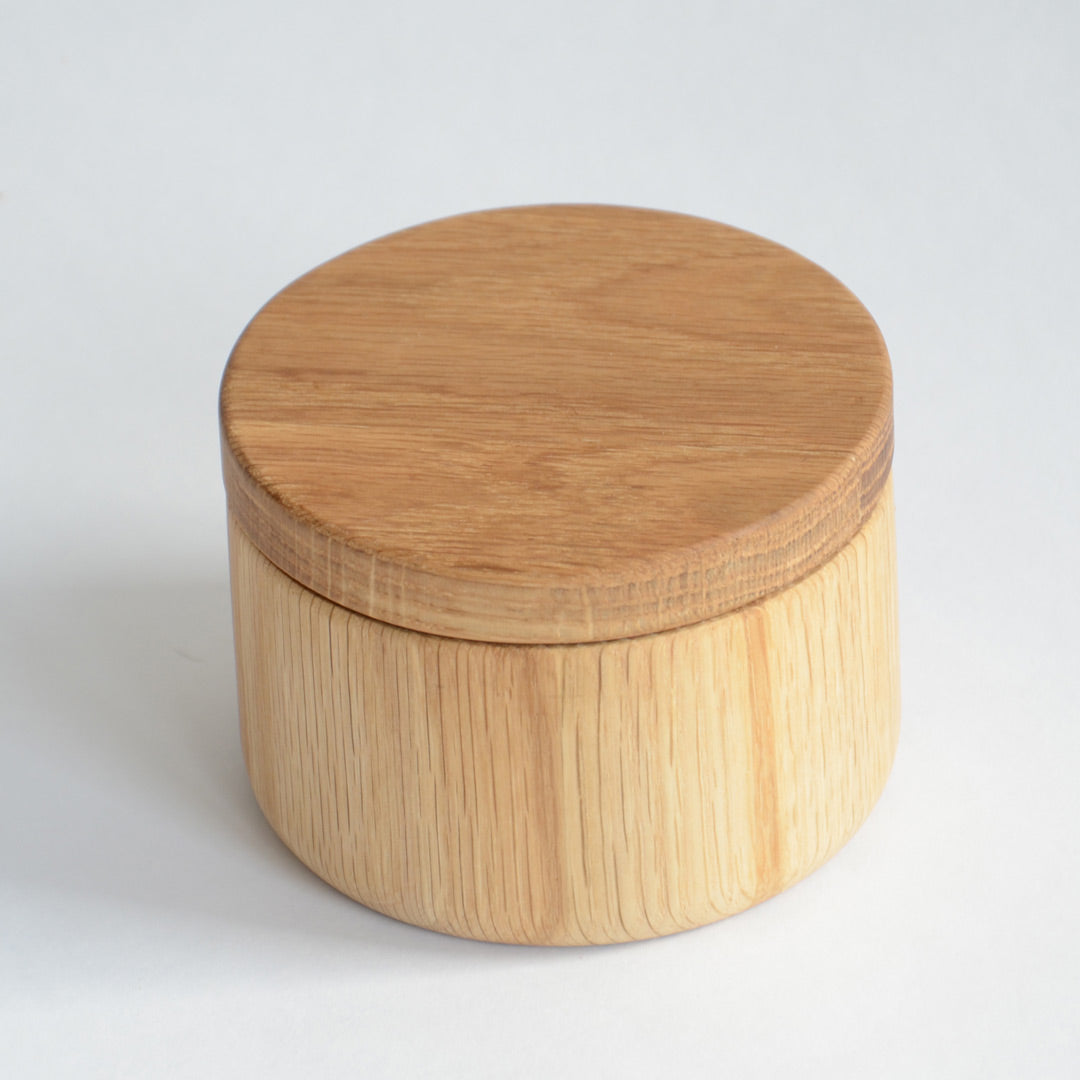 Oak Swing Lidded Pot