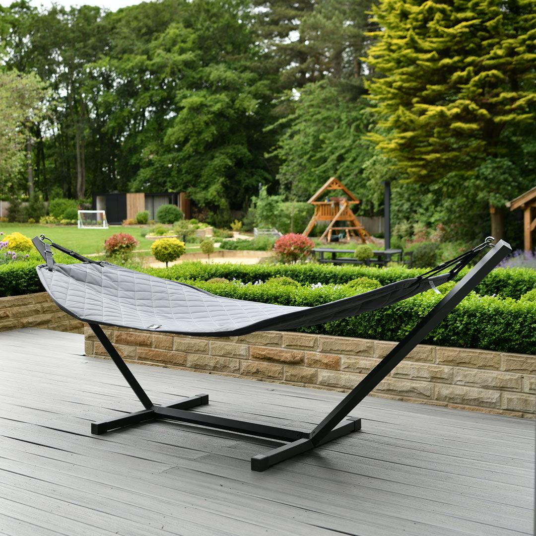 Outdoor B-Hammock With Stand - Silver Grey