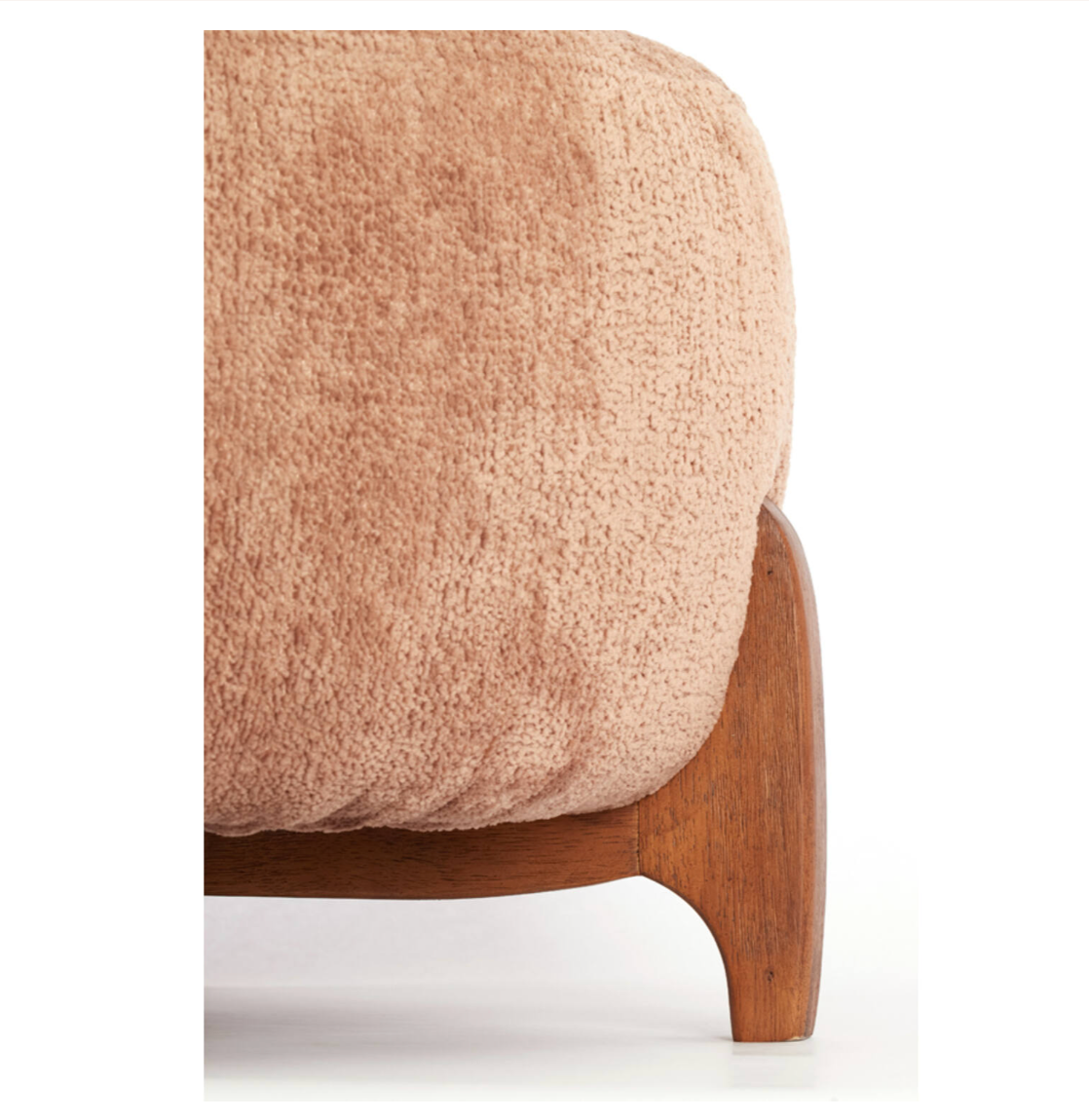 Statement Accent Chair – Dusky Rose