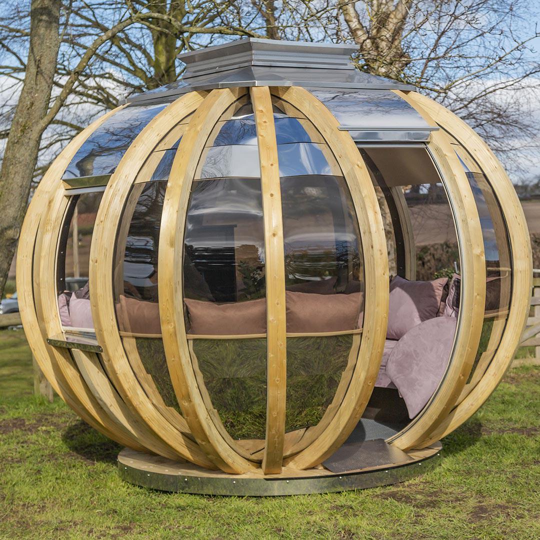 The Deluxe Garden Pod