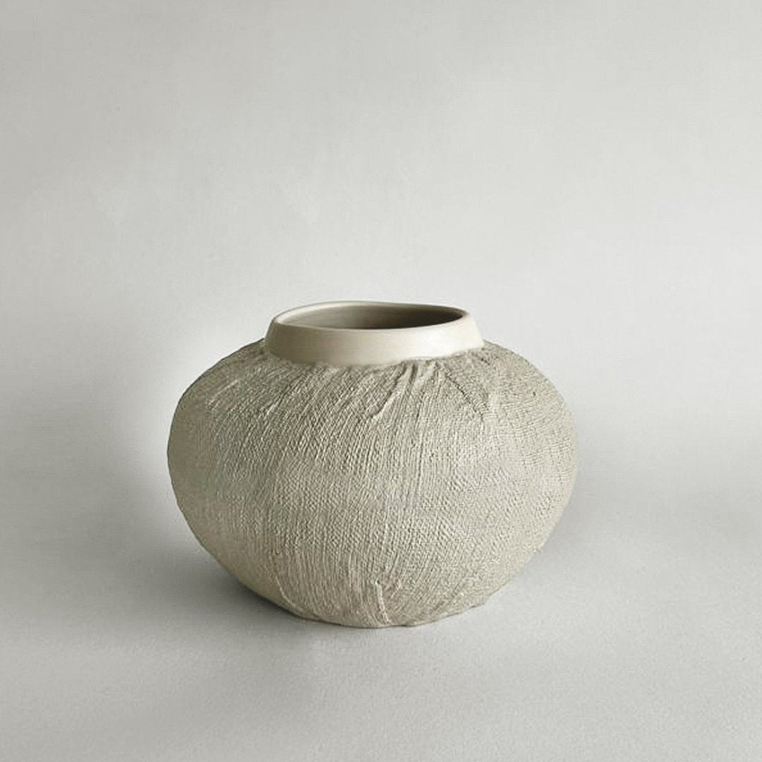 Yuta Medium Ceramic Vase - Beige