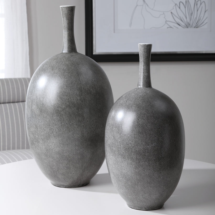 Riordan Modern Vases – Set of 2